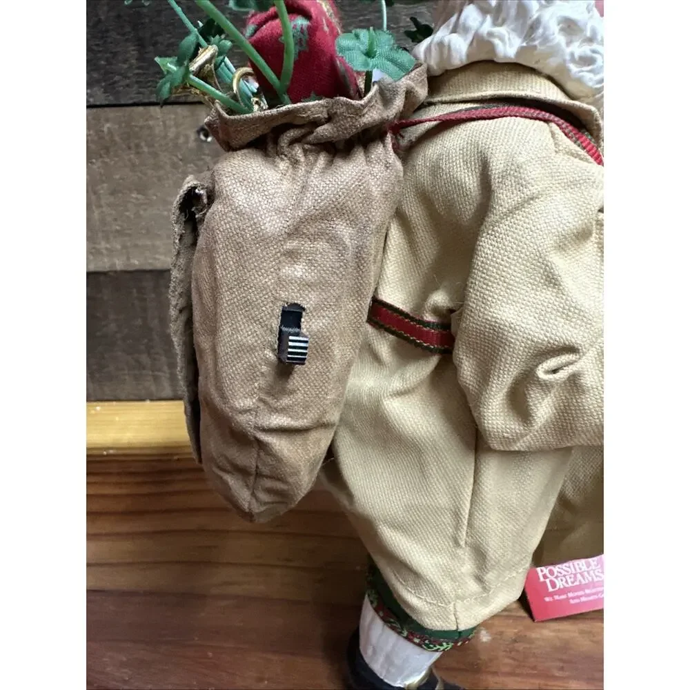 Possible Dreams Clothtique Irish Santa Smiling Eyes 2002 Musical & Lights - Box